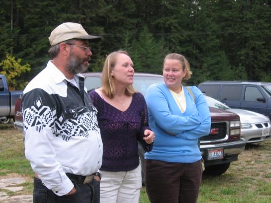 Kenny Shaw, Kerry Lynn, Shannon Brevik (Linda's daughter)