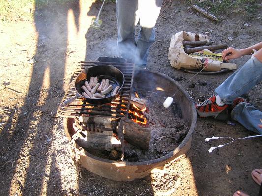 Christian Student Fellowship campout.
Cooking breakfast.