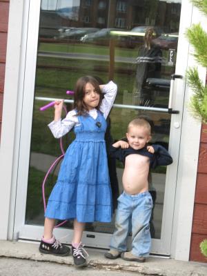 Hey, Noah. Show us your tummy!