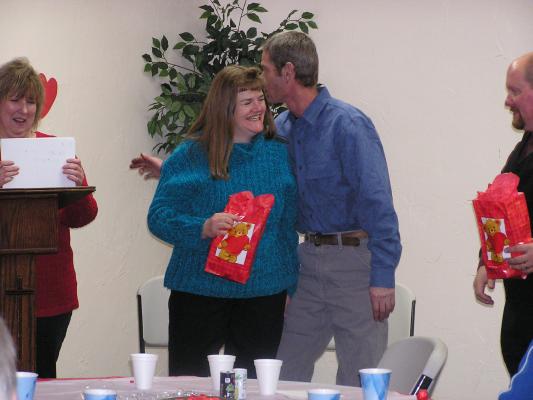 Gloria and Chris Johnston (the oldest married couple) with their consolation prize.