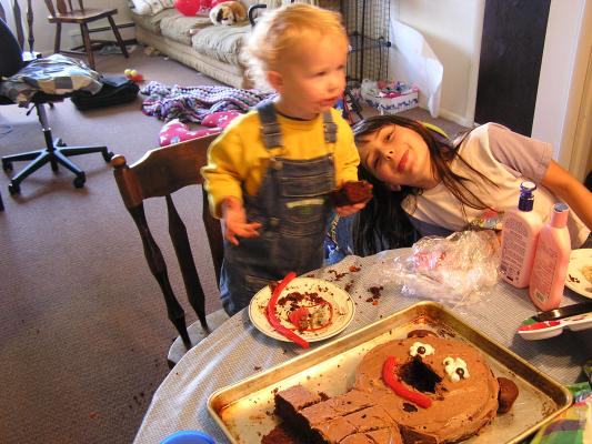 Noah eats some cake.