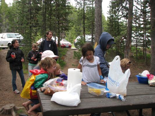 Eders having a picnic