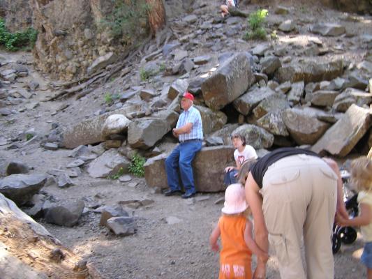 other hikerrss at Palisade falls