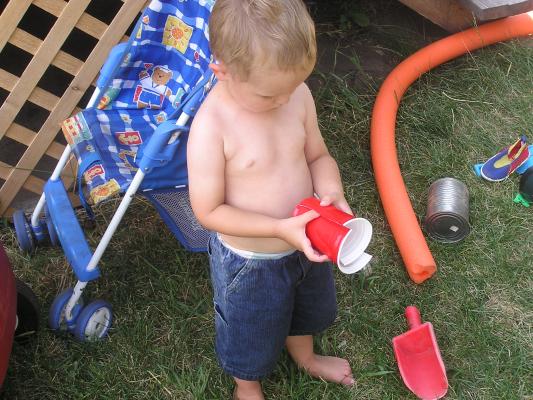 The red cup is kinda broken.