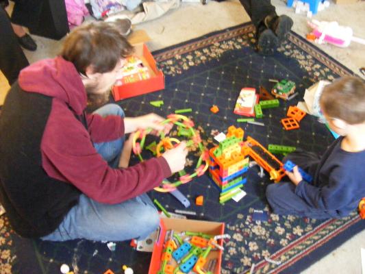 David and Noah build with the Trio Blocks.