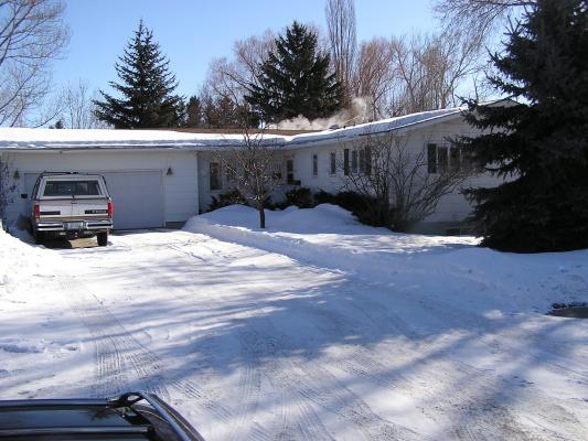 1022 S Tracy #2
$550 call 585-7776