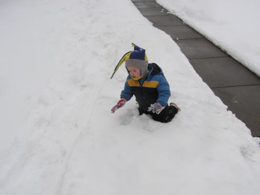 Noah in the snow.