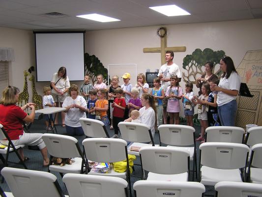 Singing the Lord's prayer at VBS