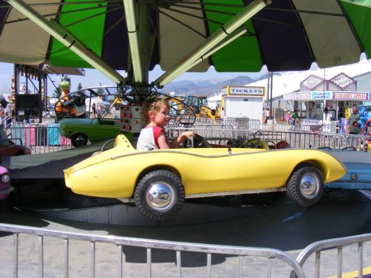 Noah drives car.