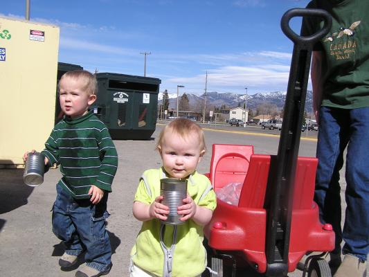 Noah and Sarah love to recycle.