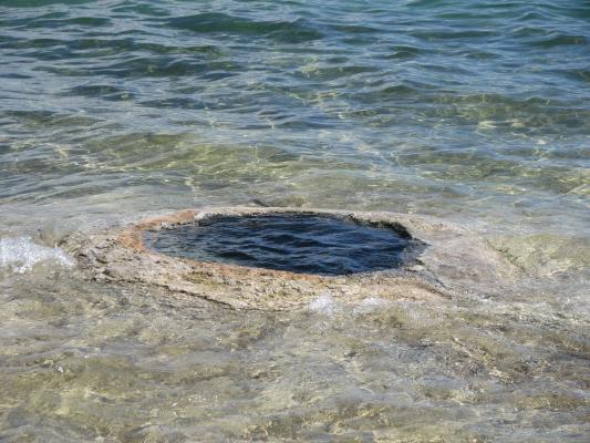 Hot springs in West thumb of Yellowstone Lake