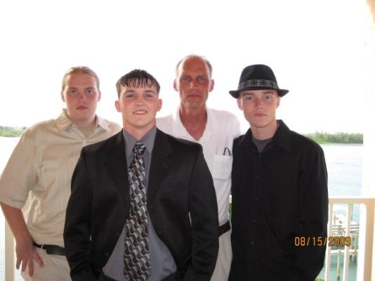 Nick Zack Jeff Ben wedding balcony 2009