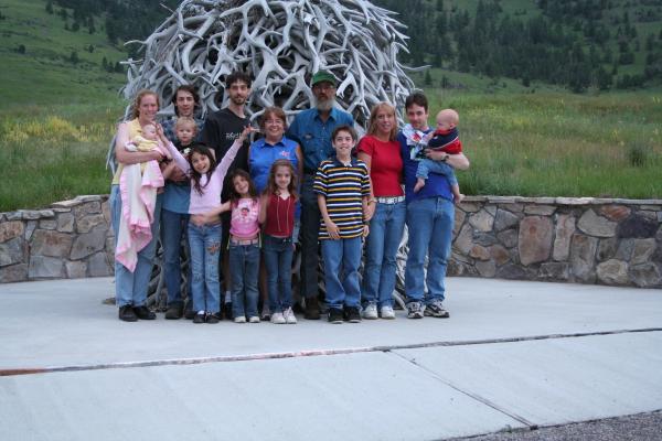 (Back Row) Katie, David, Myke, Bea, Robert, Michael, Beverly, Robert. 
(Babes in arms)Sarah, Noah, Steven. 
(Girls in front)Andrea, Malia, Nicole.