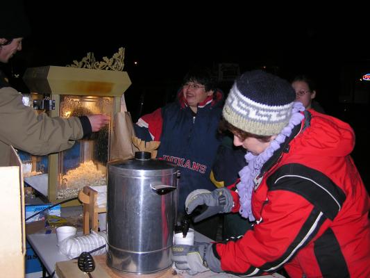 GVCC gives out hot chocolate and popcorn
at the Belgrade Festival of Lights.