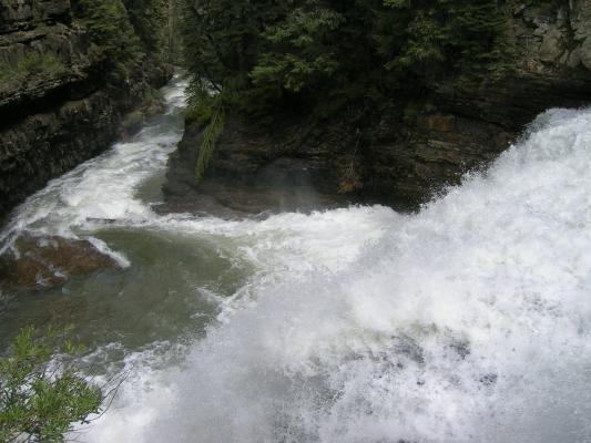 Down Ousel Falls to the river.