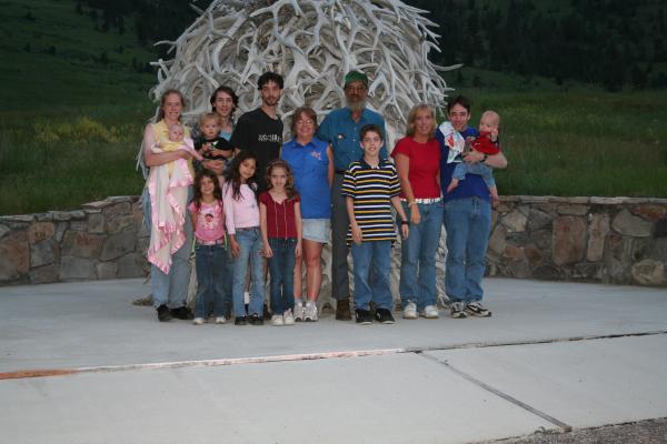 (Back Row) Katie, David, Myke, Bea, Robert, Michael, Beverly, Robert. 
(Babes in arms)Sarah, Noah, Steven. 
(Girls in front)Andrea, Malia, Nicole.
