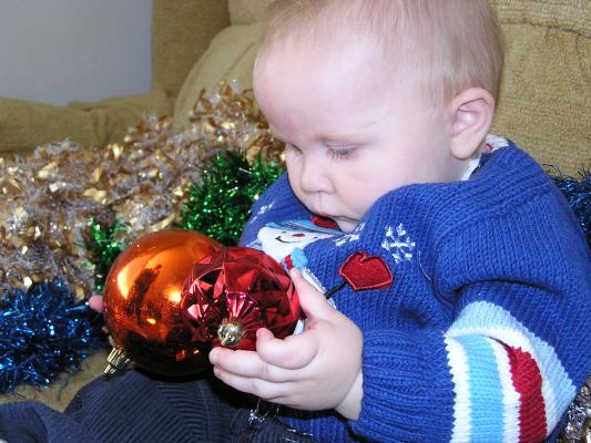Wow! These are beautiful plastic Christmas Balls.