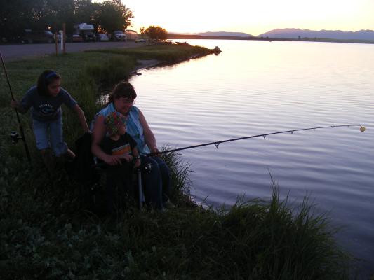Malia, Bea and Noah fishing