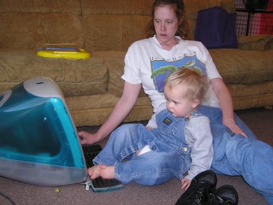 Katie and Noah play on the G3 Linux box.