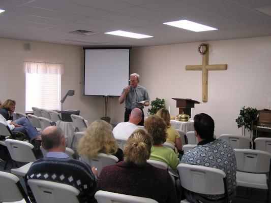 Bill Kern preaches on Sunday Morning.
