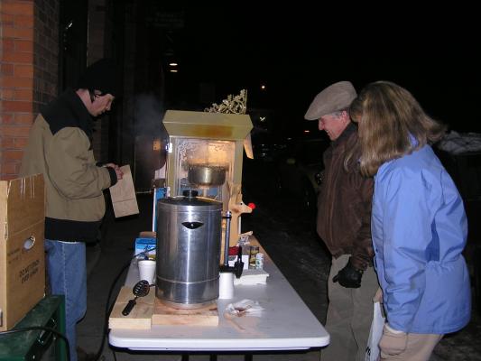 GVCC gives out hot chocolate and popcorn
at the Belgrade Festival of Lights.