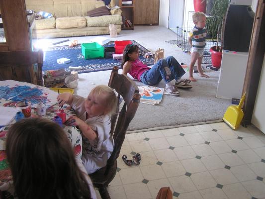 Sarah and Andrea are painting