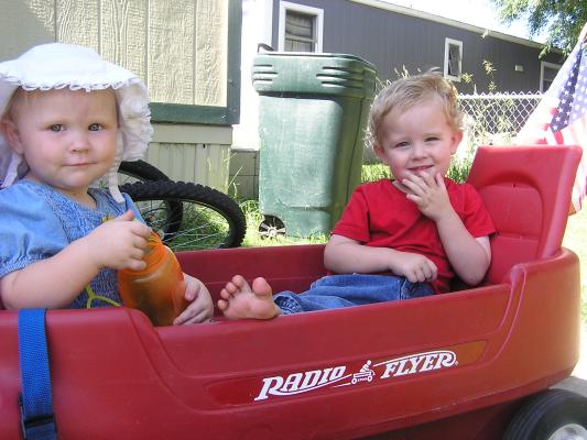 Sarah and Noah in the wagon