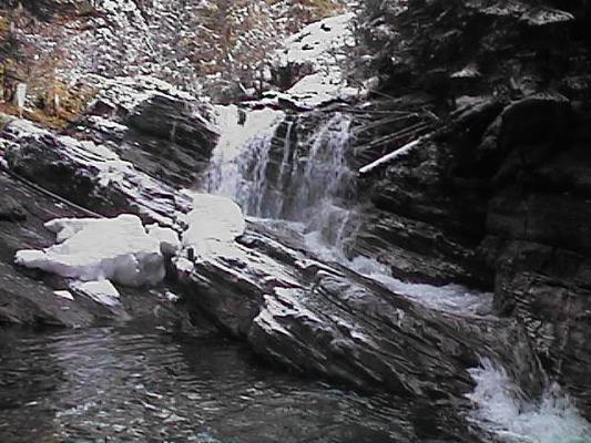 Waterfall on the way to Mission Falls.