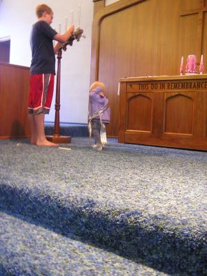 Joe and Sarah decorate for Titus's wedding