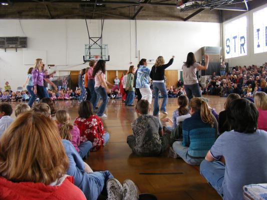 teachers dancing