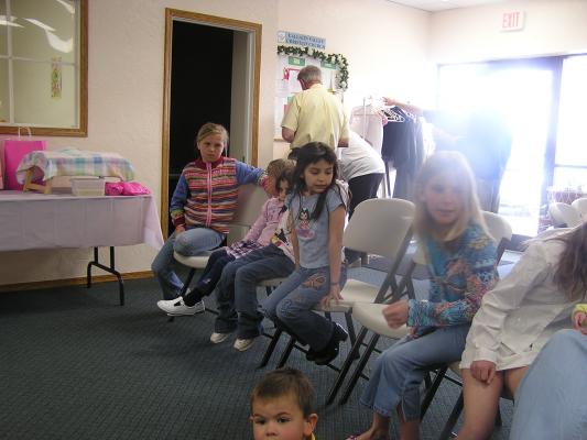 The kids all had fun playing the shower games.